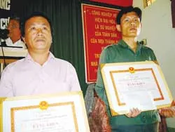Lời kể của các nhân chứng ảnh 2 Lời kể của các nhân chứng ảnh 2