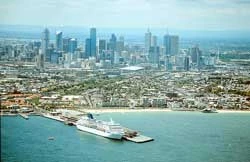 Melbourne , cảm nhận 4 mùa trong một ngày