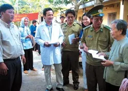 Bạn đọc Báo SGGP với chương trình đền ơn đáp nghĩa ảnh 2