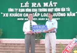 Thêm 2 xe khách giường nằm
