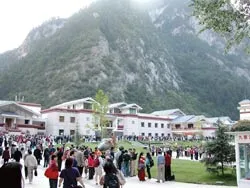Thị trường tour ra nước ngoài: Chia lại “miếng bánh” thị phần