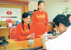 Techcombank - 100 điểm giao dịch