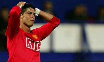 Sir Alex: "Ronaldo đã bị khiêu khích" ảnh 1 Sir Alex: "Ronaldo đã bị khiêu khích" ảnh 1