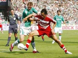 Bayern Munich nhấn chìm Werder Bremen