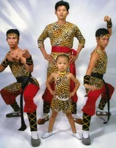 Nghệ sĩ xiếc Bảo Cường: “Theo nghề đến lúc tàn hơi…”