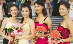“Hoa hậu thế giới người Việt” trước giờ G!: Lời mời gọi từ biển ảnh 2 “Hoa hậu thế giới người Việt” trước giờ G!: Lời mời gọi từ biển ảnh 2