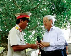 Quản trang Nghĩa trang liệt sĩ Trường Sơn : Hàng vạn bước mỗi ngày ảnh 3 Quản trang Nghĩa trang liệt sĩ Trường Sơn : Hàng vạn bước mỗi ngày ảnh 3