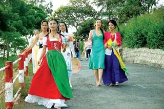 Nồng nàn hương sắc Việt