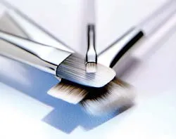 Cách bảo quản đồ dùng trang điểm