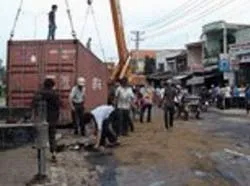 Thủ Đức, TPHCM: 3 giờ, hai vụ tai nạn do xe container