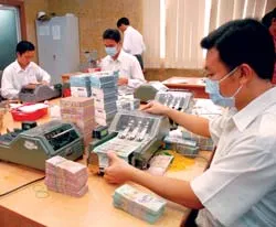 Khai phá thị trường quản lý rủi ro VNĐ