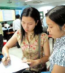 Sinh viên “chứng cổ”