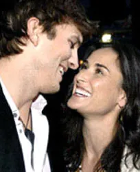 Ảnh Demi Moore giá 1 triệu USD