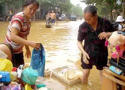 Lũ nguy hiểm, diễn biến phức tạp ảnh 2 Lũ nguy hiểm, diễn biến phức tạp ảnh 2