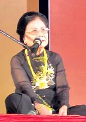 Liên hoan Câu lạc bộ ca trù toàn quốc 2007: Hội tụ những ca nương, kép đàn một thuở