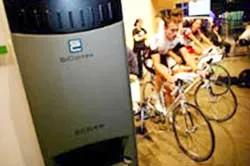 Siêu máy tính vận hành bằng... xe đạp ảnh 2 Siêu máy tính vận hành bằng... xe đạp ảnh 2
