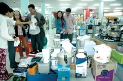 Nhập siêu tăng kỷ lục: 8,9 tỷ USD