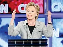 Bà Hillary phản công