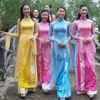 Tối nay,17-11, chung kết Hoa hậu Tây Đô: “Áo mới” có đẹp hơn?