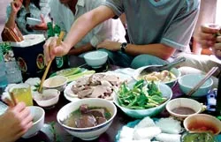 Tiêu chảy cấp: Cần bù nước điện giải