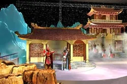 Nhà hát cải lương Trần Hữu Trang đón Tết với “Chiếc áo thiên nga” ảnh 2 Nhà hát cải lương Trần Hữu Trang đón Tết với “Chiếc áo thiên nga” ảnh 2