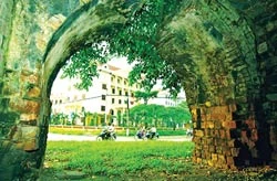 Tuyên Quang trùng tu Thành nhà Mạc