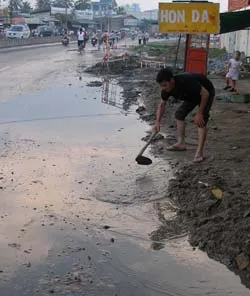 Đường làm xong vẫn không dời cột? ảnh 3