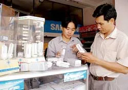 Ngày 21-12: EVN bán đèn compact giá rẻ