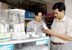 Ngày 21-12, EVN bán đèn compact giá rẻ