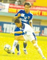 Vụ chuyển nhượng Hữu Thắng về Vinakansai Ninh Bình: Chỉ muốn trả… 500 triệu đồng! ảnh 1 Vụ chuyển nhượng Hữu Thắng về Vinakansai Ninh Bình: Chỉ muốn trả… 500 triệu đồng! ảnh 1
