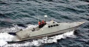 Mỹ và Iran suýt bắn nhau trên biển