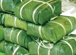 Bánh chưng gấc