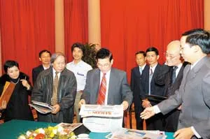 Đất nước đang đứng trước nhiều vận hội tươi sáng mới ảnh 2 Đất nước đang đứng trước nhiều vận hội tươi sáng mới ảnh 2