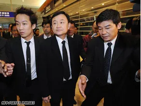Thái Lan: Cựu thủ tướng Thaksin Shinawatra bị đưa vào trại giam ngay khi về nước