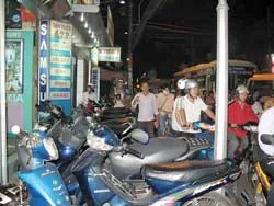 Ngổn ngang... thực hiện “Năm nếp sống văn minh đô thị” - Bài 3: Tiếng nói người trong cuộc