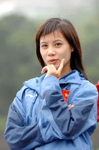 Con gái mà chơi đá banh ảnh 3