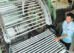 Nỗi lo xuất khẩu năm 2008 - Bài 1: Loay hoay với hàng chủ lực ảnh 2 Nỗi lo xuất khẩu năm 2008 - Bài 1: Loay hoay với hàng chủ lực ảnh 2