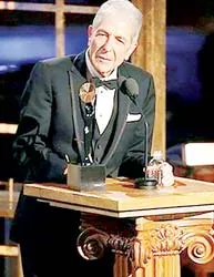 Leonard Cohen trở lại với sàn diễn