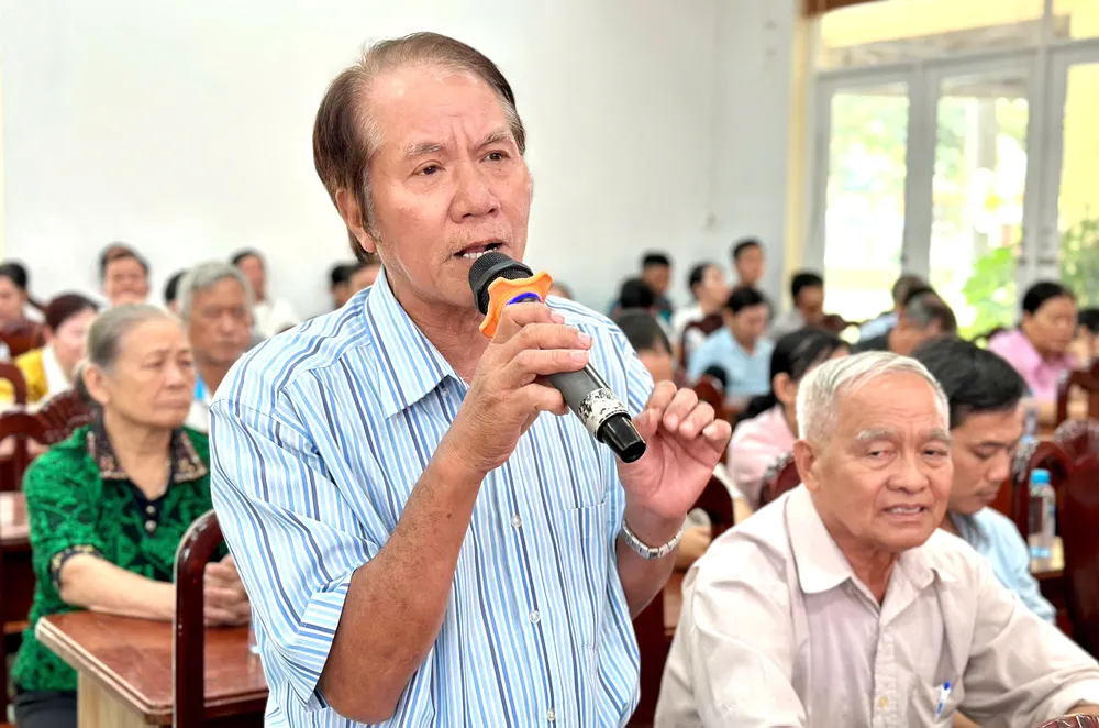 Tổ Đại biểu HĐND TPHCM số 31 tiếp xúc cử tri xã Phú Giáo