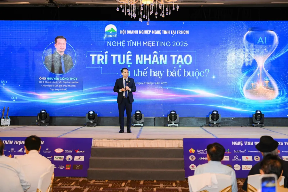 CEO Nguyễn Công Thủy nói về ứng dụng AI trong lĩnh vực quản trị nhân sự z6780498739862_d7ebe785dbbe5b561abafb9f0c1c80a3.jpg