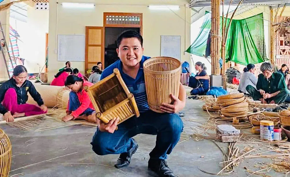 Các sản phẩm từ tre, thân thiện với môi trường z6866660725342_c881920fc092f020adde4d0eb57f0681.jpg