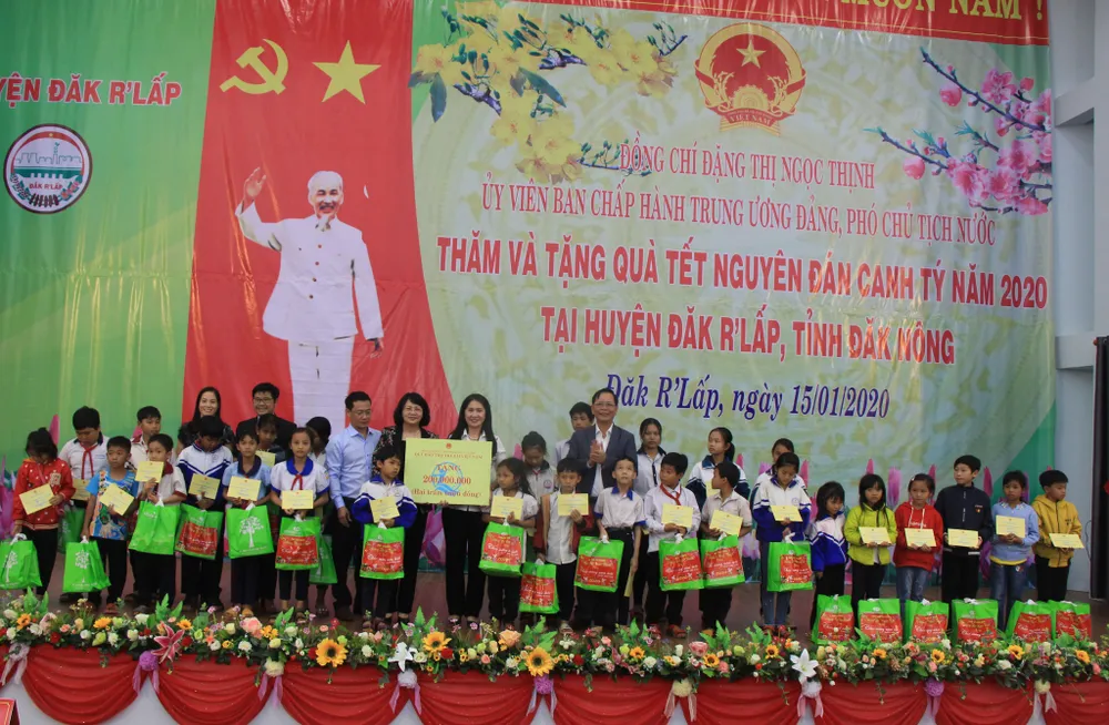 Phó Chủ tịch nước Đặng Thị Ngọc Thịnh thăm, chúc Tết tại Đắk Nông ảnh 2