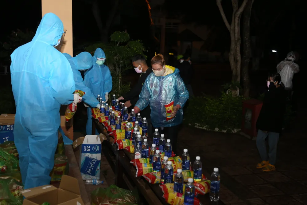 Đồng Nai hộ tống hơn 900 công nhân đi xe máy về Đắk Lắk ảnh 9