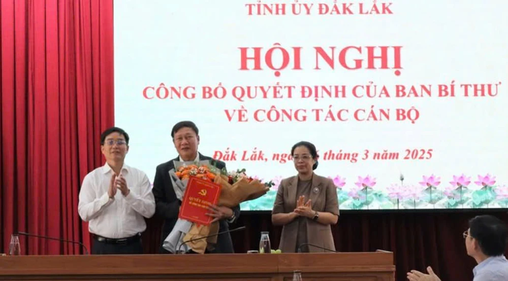 Ban Bí thư công bố quyết định công tác cán bộ ở Đắk Lắk