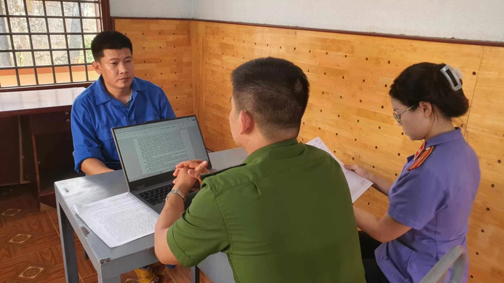 Cơ quan điều tra đang lấy lời khai của Hòa 494358955_1658081514875741_2791367134088453625_n.jpg