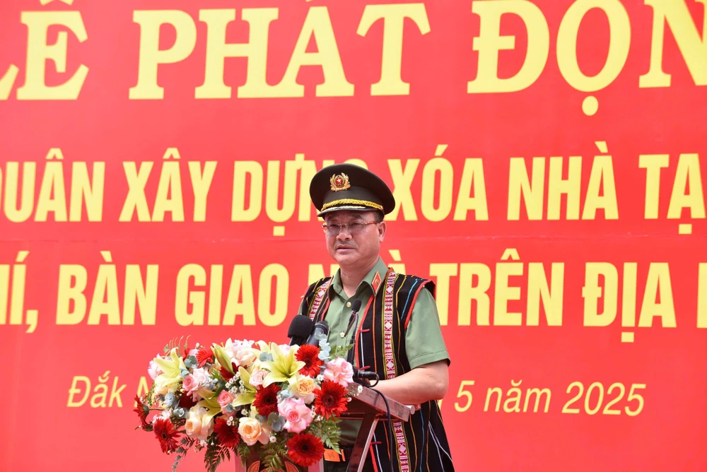 Trung tướng Phạm Thế Tùng, Thứ trưởng Bộ Công an phát biểu tại buổi lễ z6593477517485_70071f357619d791b4ffeeca8c26e6fc.jpg