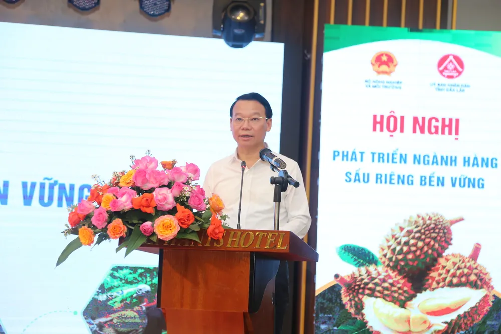 Bộ trưởng Bộ Nông nghiệp và Môi trường phát biểu tại hội nghị IMG_9204.JPG
