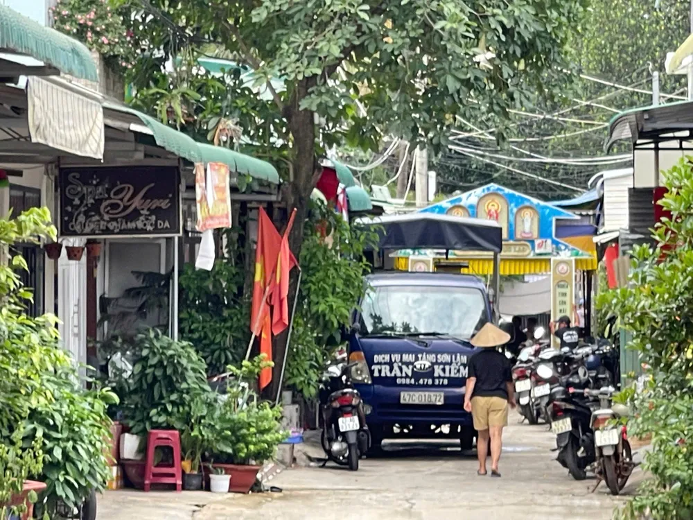 Gia đình tổ chức tang lễ cho nạn nhân z6677265450714_b1b11e71c85cadff982af4b0fb6b4a84.jpg