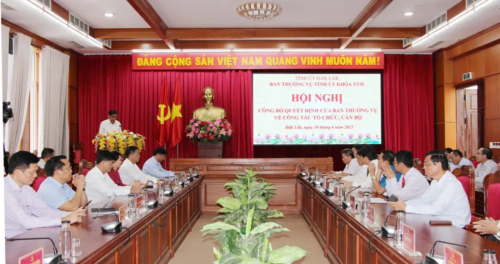 Quang cảnh hội nghị z6757676966970_eb4a48d2badbcfaebb1296cbccdc0bf4.jpg