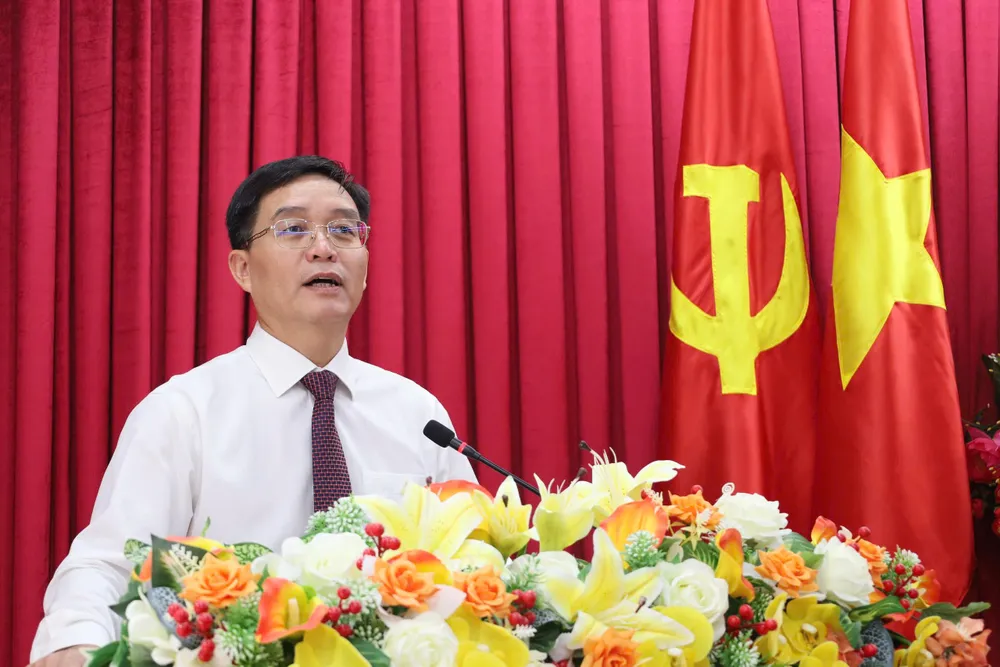 Bí thư Tỉnh ủy Đắk Lắk phát biểu tại hội nghị z6760364537170_a56827defb0047369f6039edac48c828.jpg